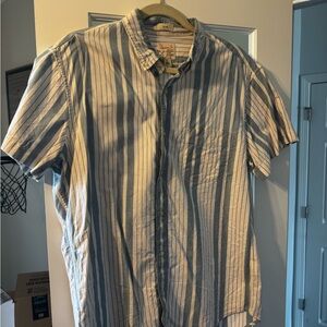 J.Crew Broken-In Organic Cotton Oxford S/S Button-Up - Slim Fit - Size L